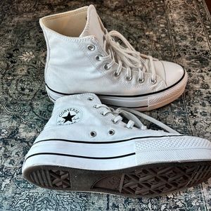 Women’s platform converse